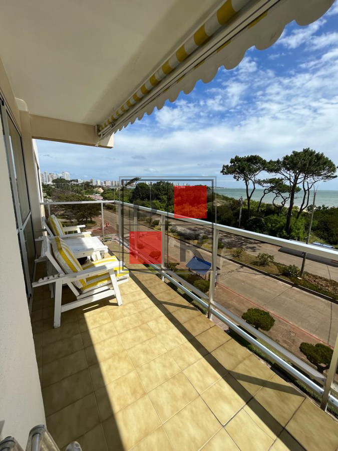 Apartamento ID.623 - EXCELENTE VISTA! Primera Linea Mansa Apto 3 dormitorios 