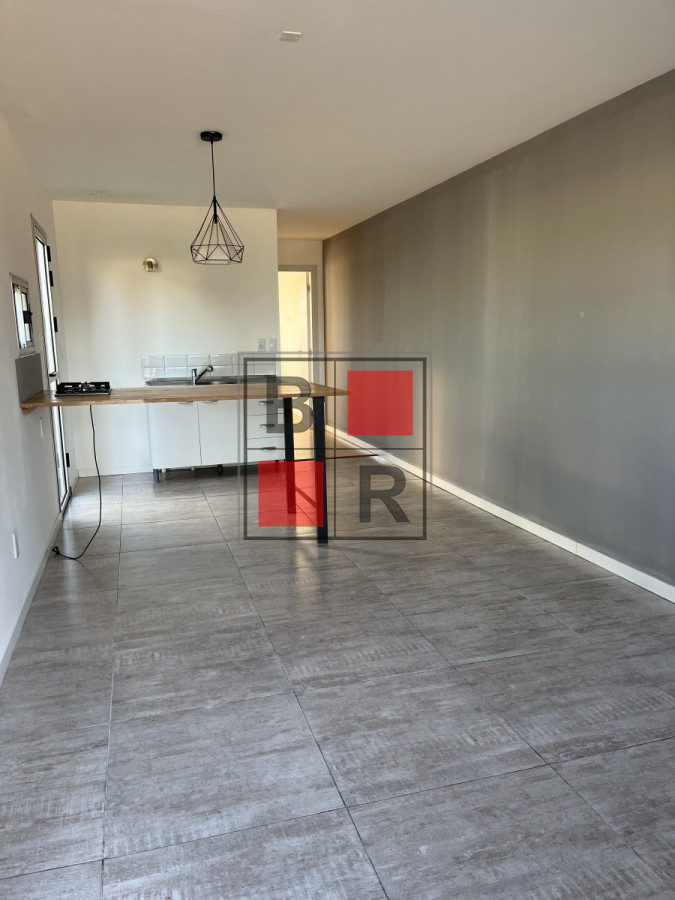 Apartamento ID.822 - ALQUILER ANUAL Apto 1 dormitorio Planta Baja Con Patio