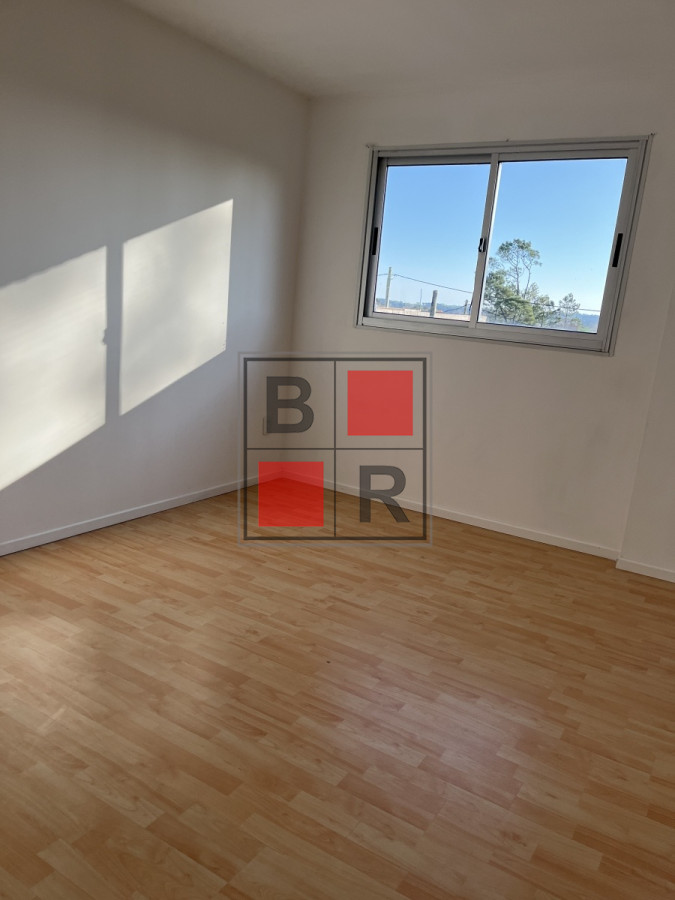 Apartamento ID.822 - ALQUILER ANUAL Apto 1 dormitorio Planta Baja Con Patio