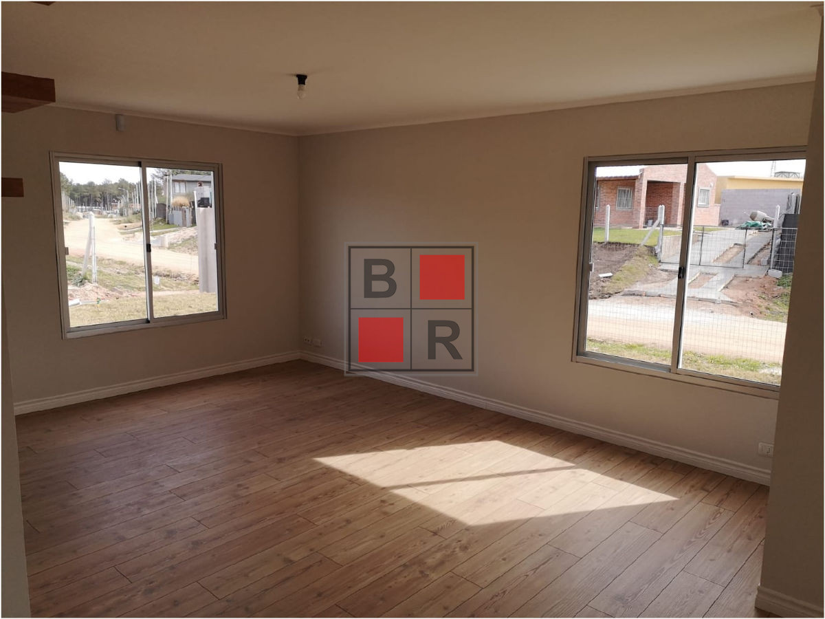 Apartamento ID.209 - ALQUILER ANUAL Apto. Zona Altos de la Laguna, 2dormitorio
