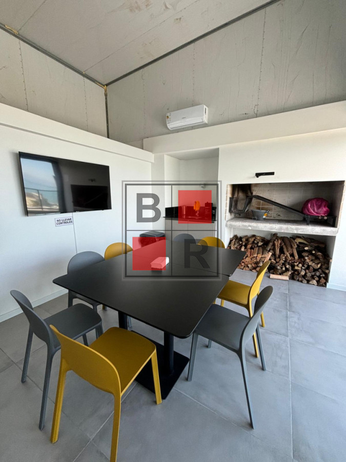 Apartamento ID.1394 - VENTA APARTAMENTO 2 DORM y 12 MANSA