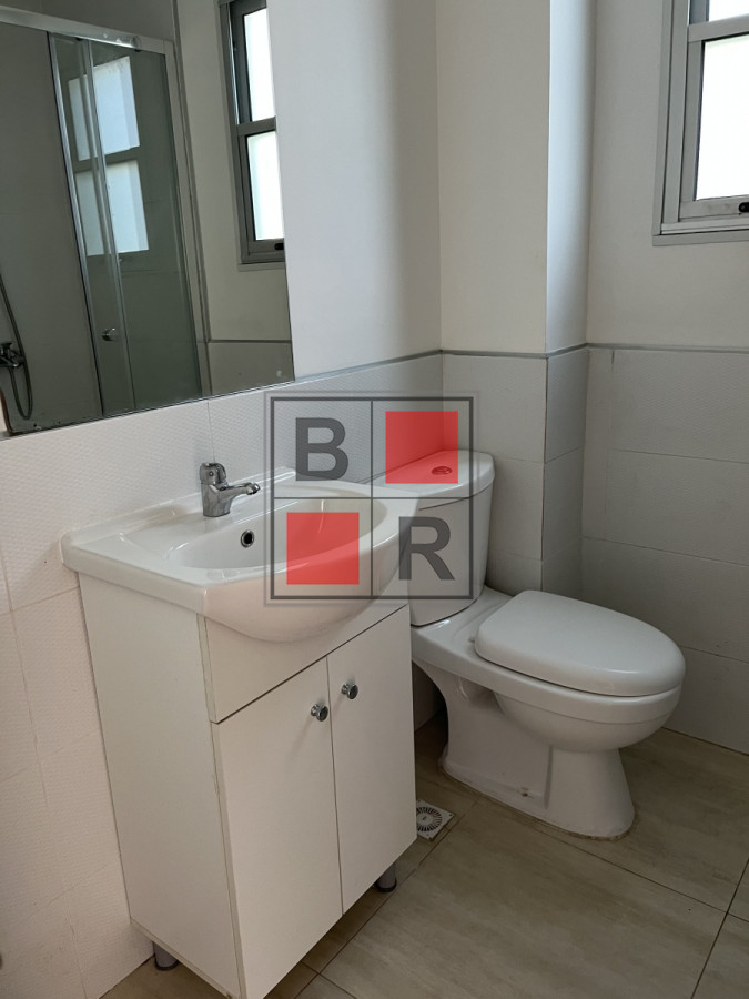 Apartamento ID.822 - ALQUILER ANUAL Apto 1 dormitorio Planta Baja Con Patio