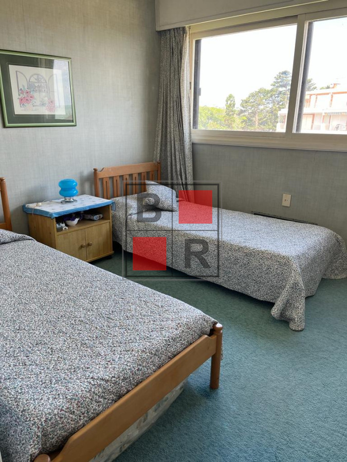 Apartamento ID.623 - EXCELENTE VISTA! Primera Linea Mansa Apto 3 dormitorios 