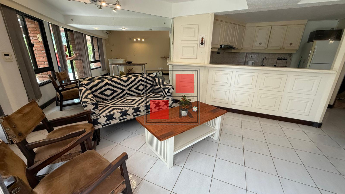 Apartamento ID.1160 - Hermoso apto. de 2 dormitorios en excelente ubicación 