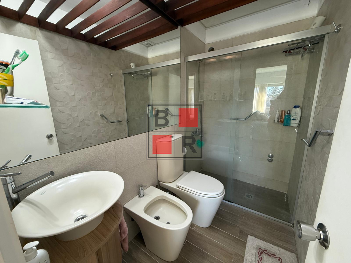 Apartamento ID.1362 - VENTA MANSA 3 DORMITORIOS CON TERRAZA