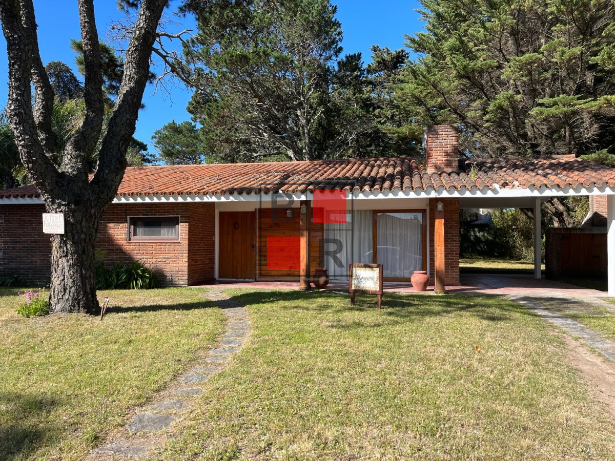 Casa ID.317 - Alquiler temporada, casa 3 dorm, 2 baños