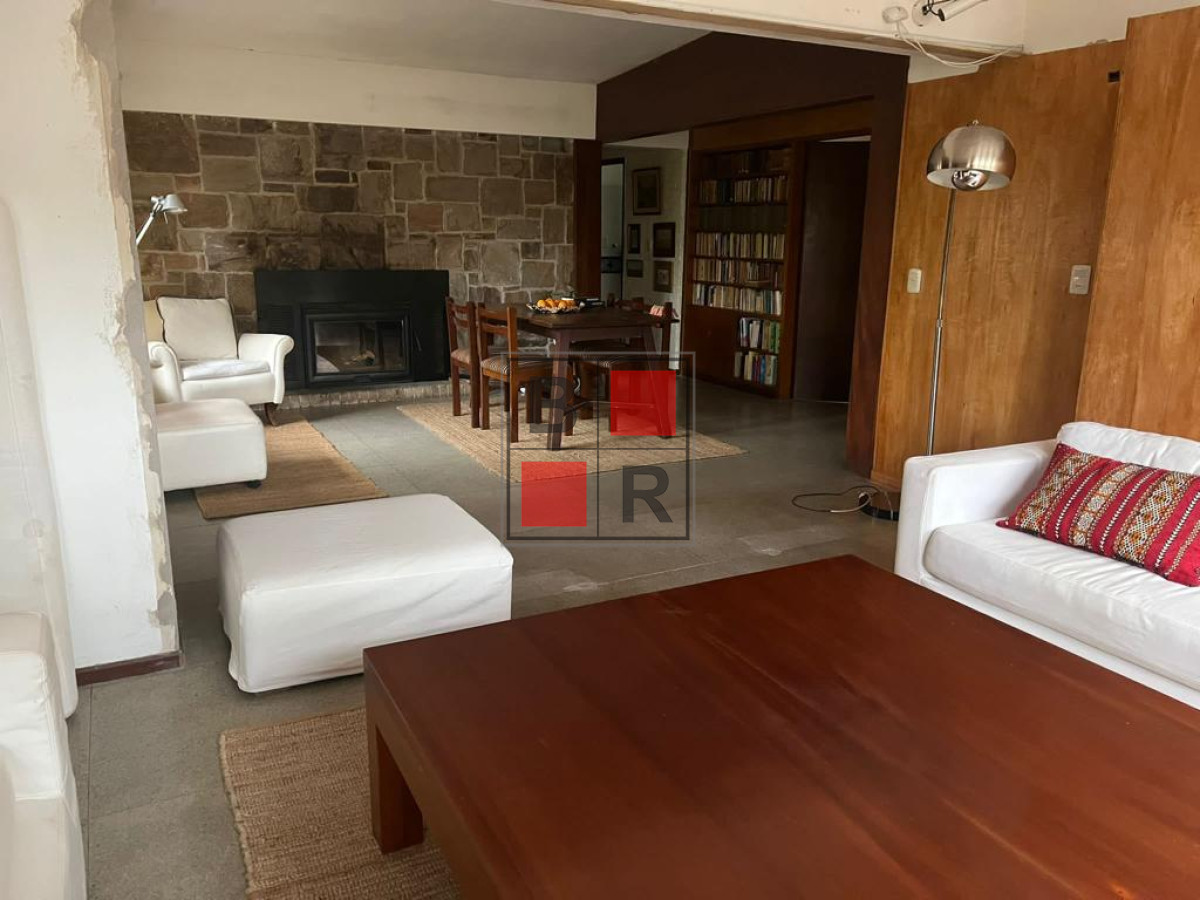 Casa ID.799 - Temporada Casa en Mansa con piscina Aura