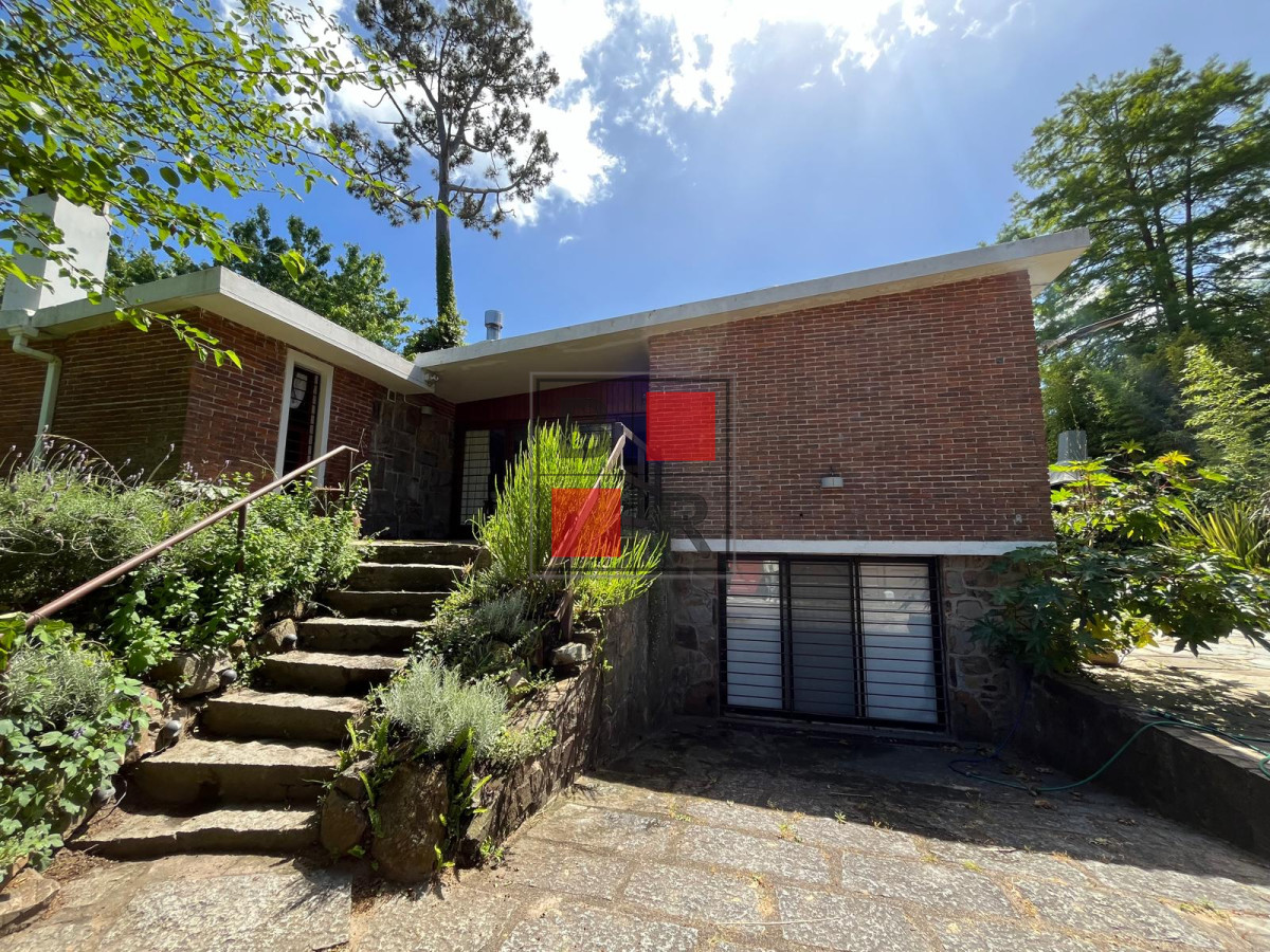 Casa ID.799 - Temporada Casa en Mansa con piscina Aura