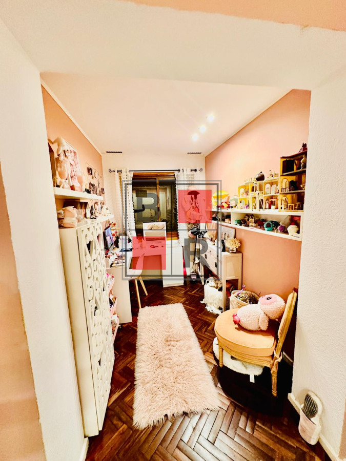 Casa ID.1207 - OPORTUNIDAD DE VENTA MANSA- Chalet de 5 dormitorios 