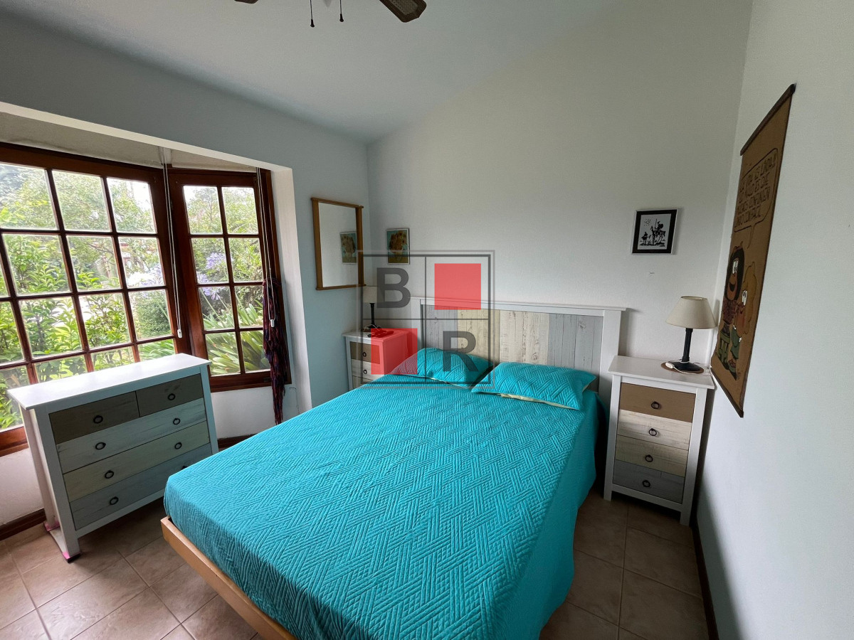 Casa ID.1162 - Hermosa casa de 2 dormitorios a pasos de la mansa 