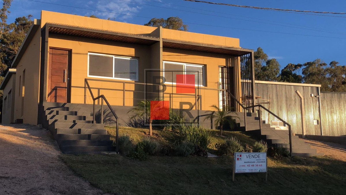 Casa ID.1328 - Casas a Estrenar 4H 