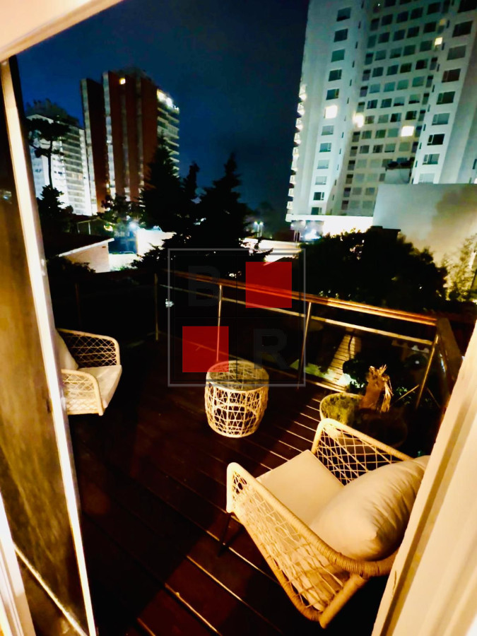 Casa ID.1207 - OPORTUNIDAD DE VENTA MANSA- Chalet de 5 dormitorios 