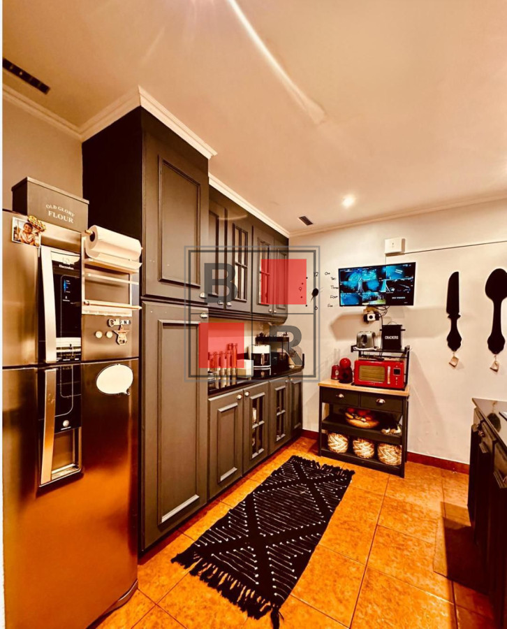 Casa ID.1207 - OPORTUNIDAD DE VENTA MANSA- Chalet de 5 dormitorios 