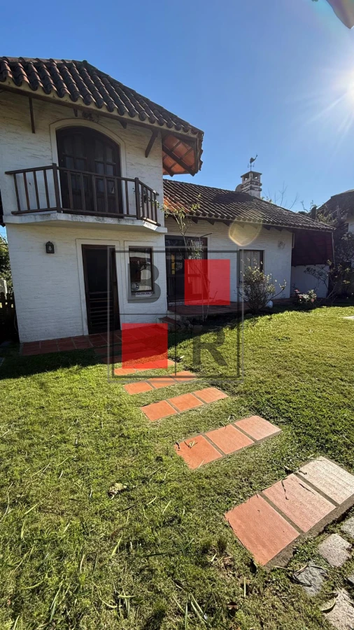 Casa ID.1336 - VENTA CASA CON PISCINA PINARES