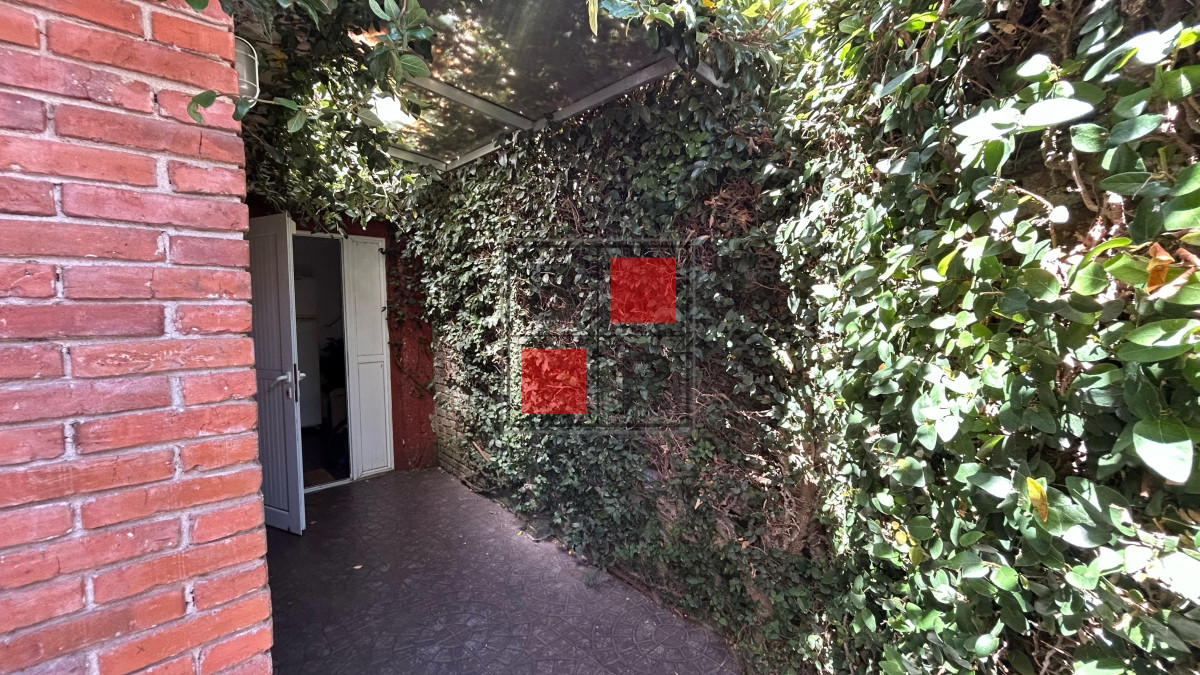 Casa ID.1207 - OPORTUNIDAD DE VENTA MANSA- Chalet de 5 dormitorios 