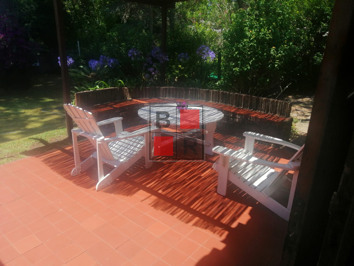 Casa ID.296 - Alquiler TEMPORADA, casa 3 Dorm, 2 baños Zona Mansa.