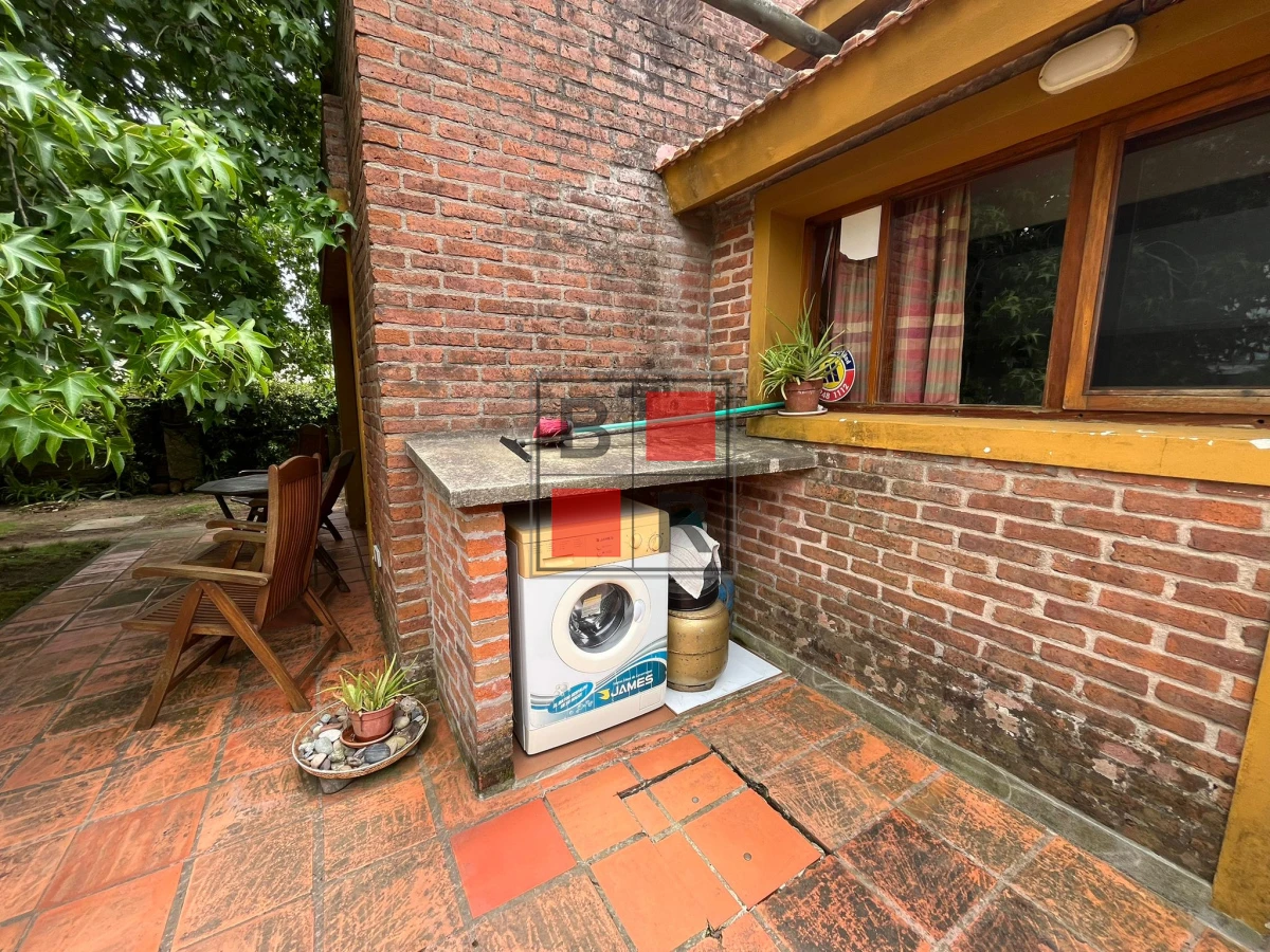 Casa ID.1162 - Hermosa casa de 2 dormitorios a pasos de la mansa 