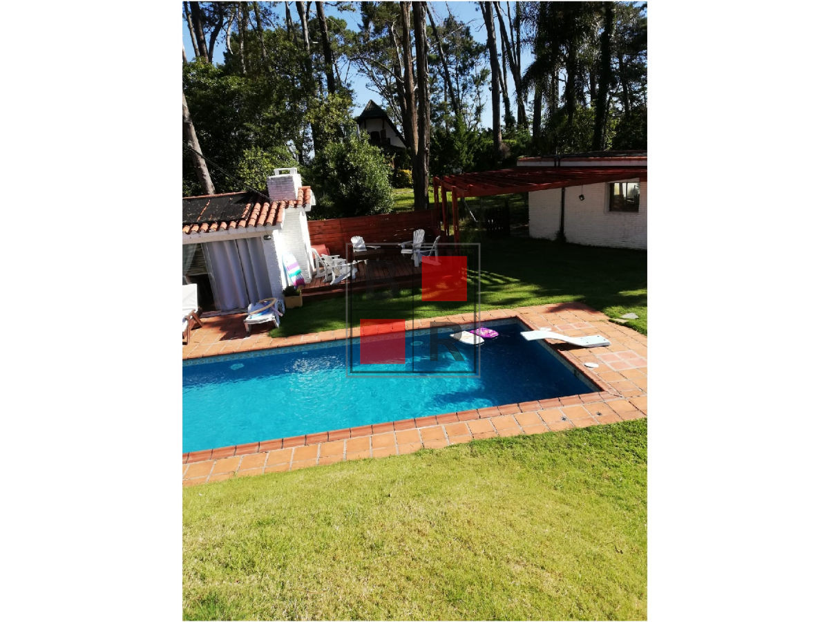 Casa ID.367 - Alquiler TEMPORADA, Casa 4 Dormitorios Zona Mansa.