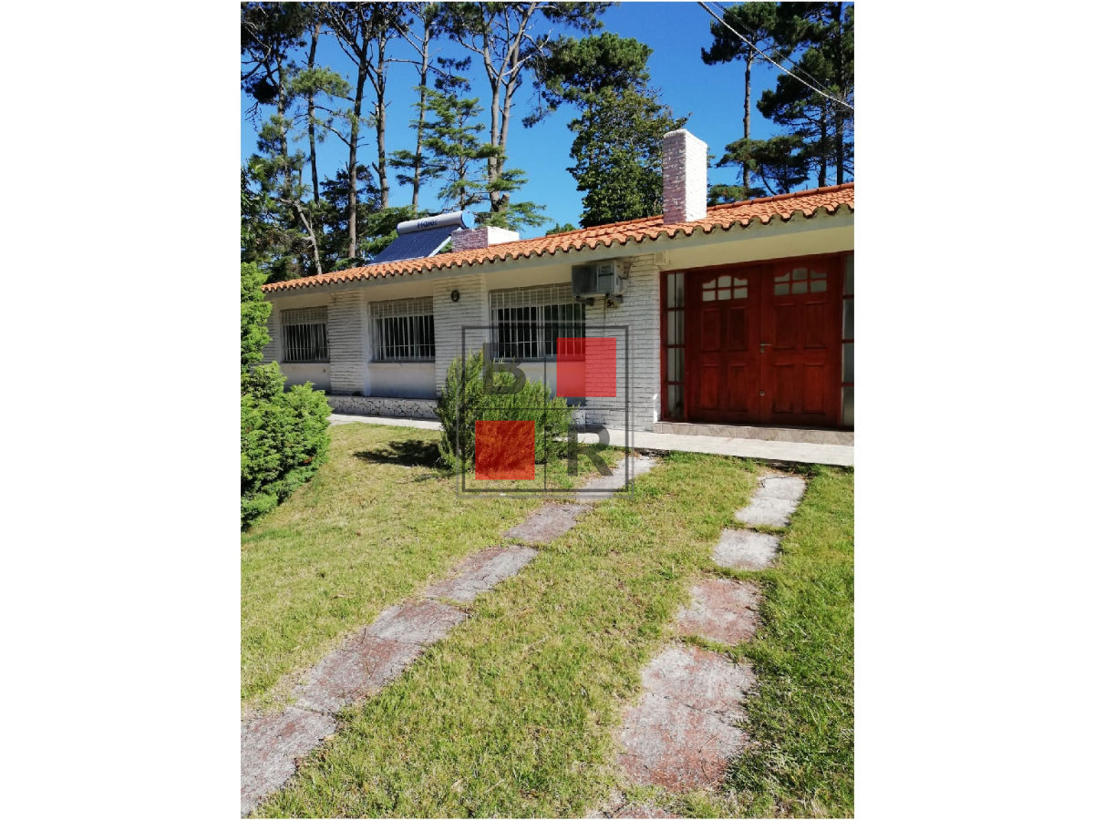 Casa ID.367 - Alquiler TEMPORADA, Casa 4 Dormitorios Zona Mansa.
