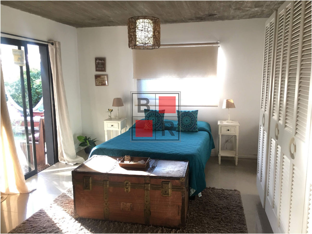 Casa ID.382 - VENTA CASA, 3 dormitorios, Lausana