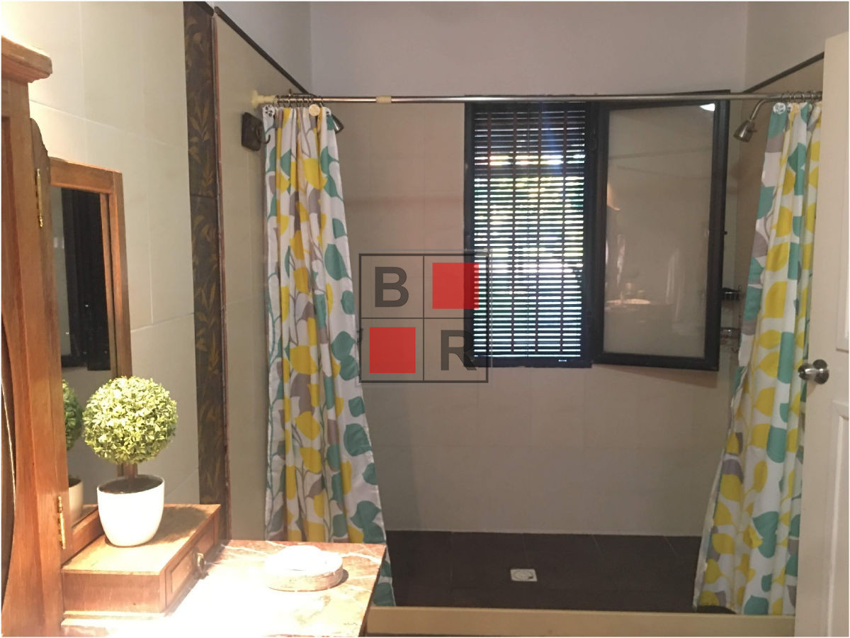 Casa ID.382 - VENTA CASA, 3 dormitorios, Lausana