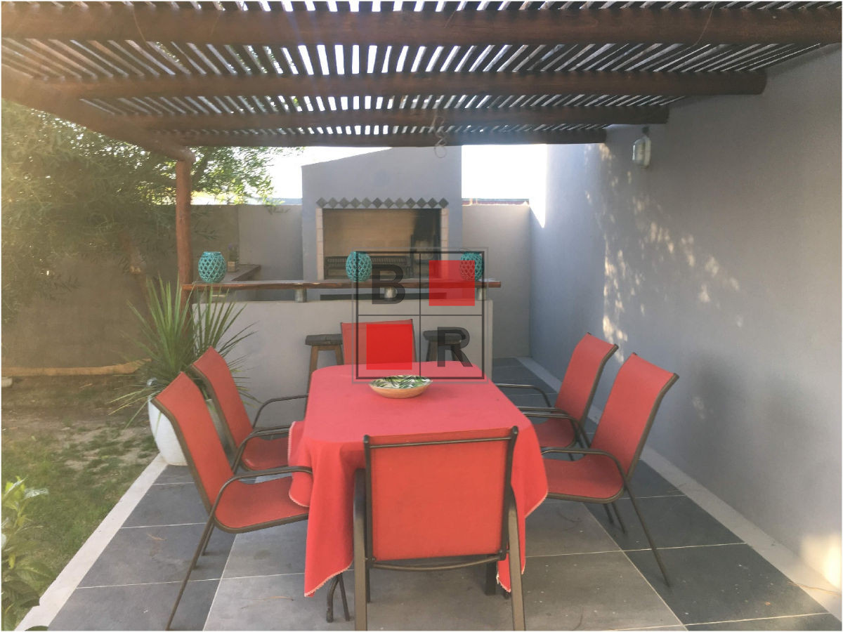 Casa ID.382 - VENTA CASA, 3 dormitorios, Lausana