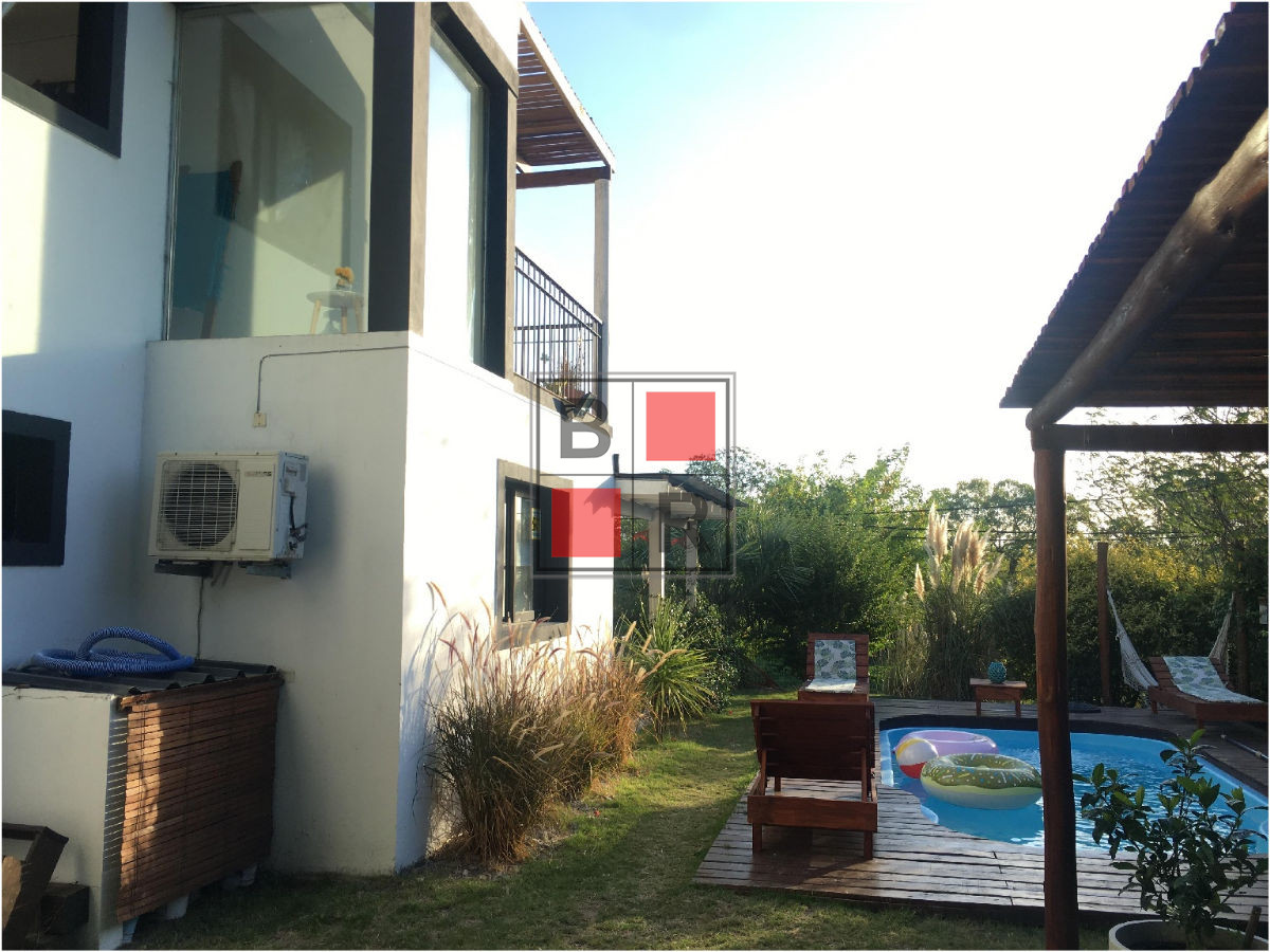 Casa ID.382 - VENTA CASA, 3 dormitorios, Lausana