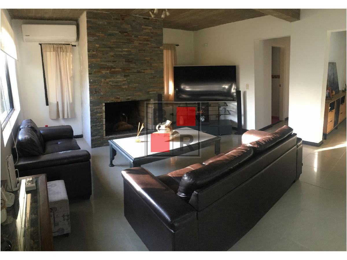 Casa ID.382 - VENTA CASA, 3 dormitorios, Lausana