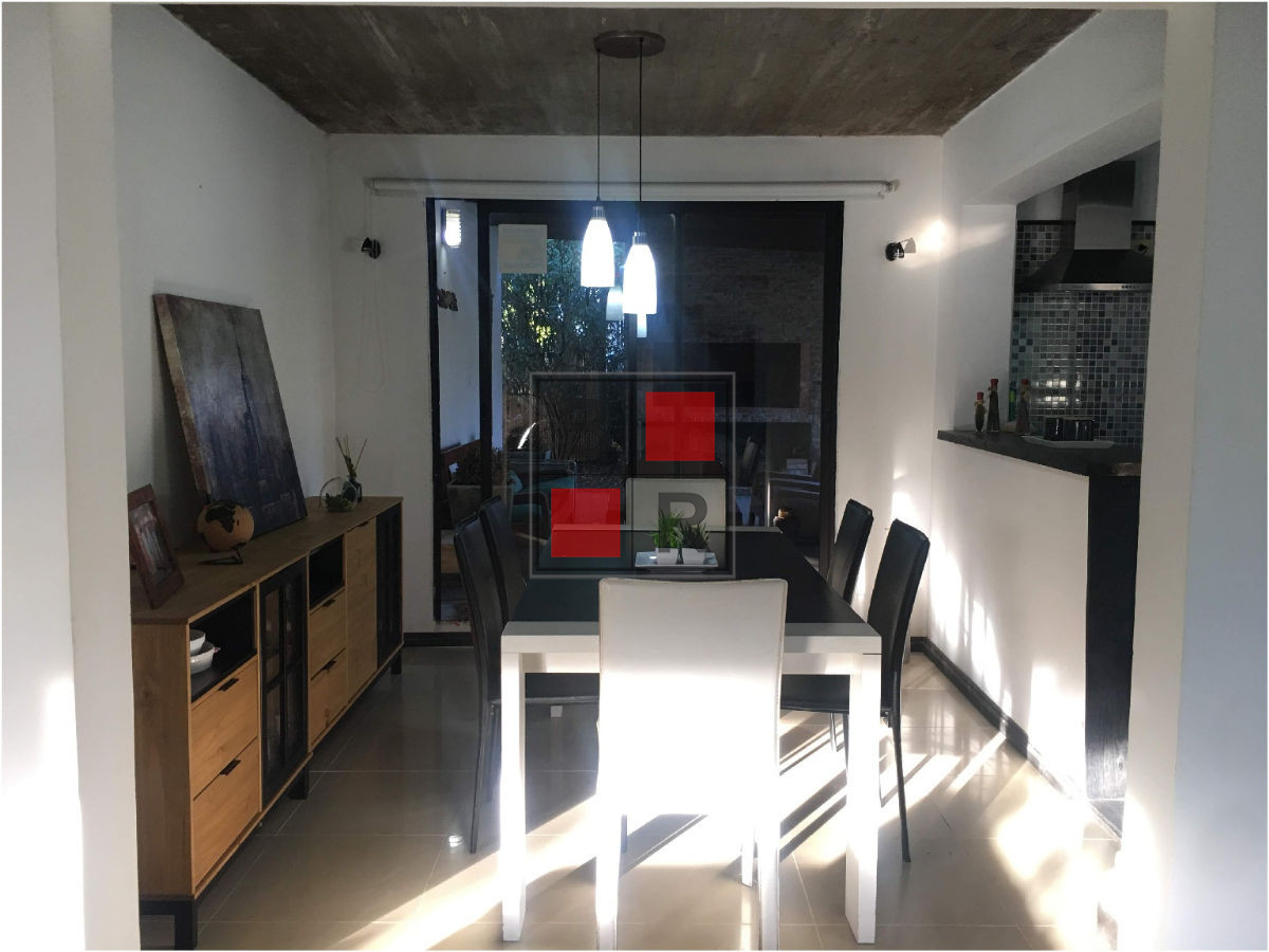 Casa ID.382 - VENTA CASA, 3 dormitorios, Lausana