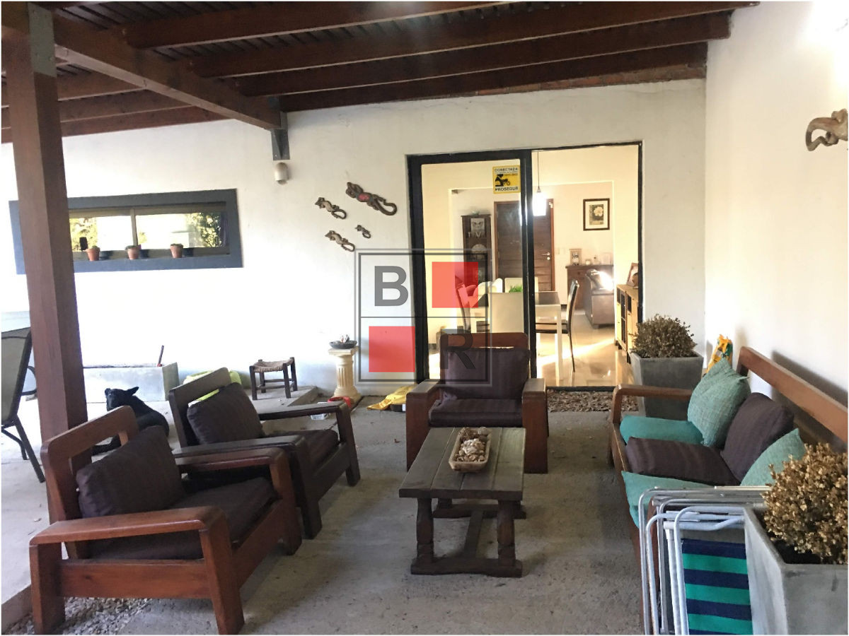 Casa ID.382 - VENTA CASA, 3 dormitorios, Lausana