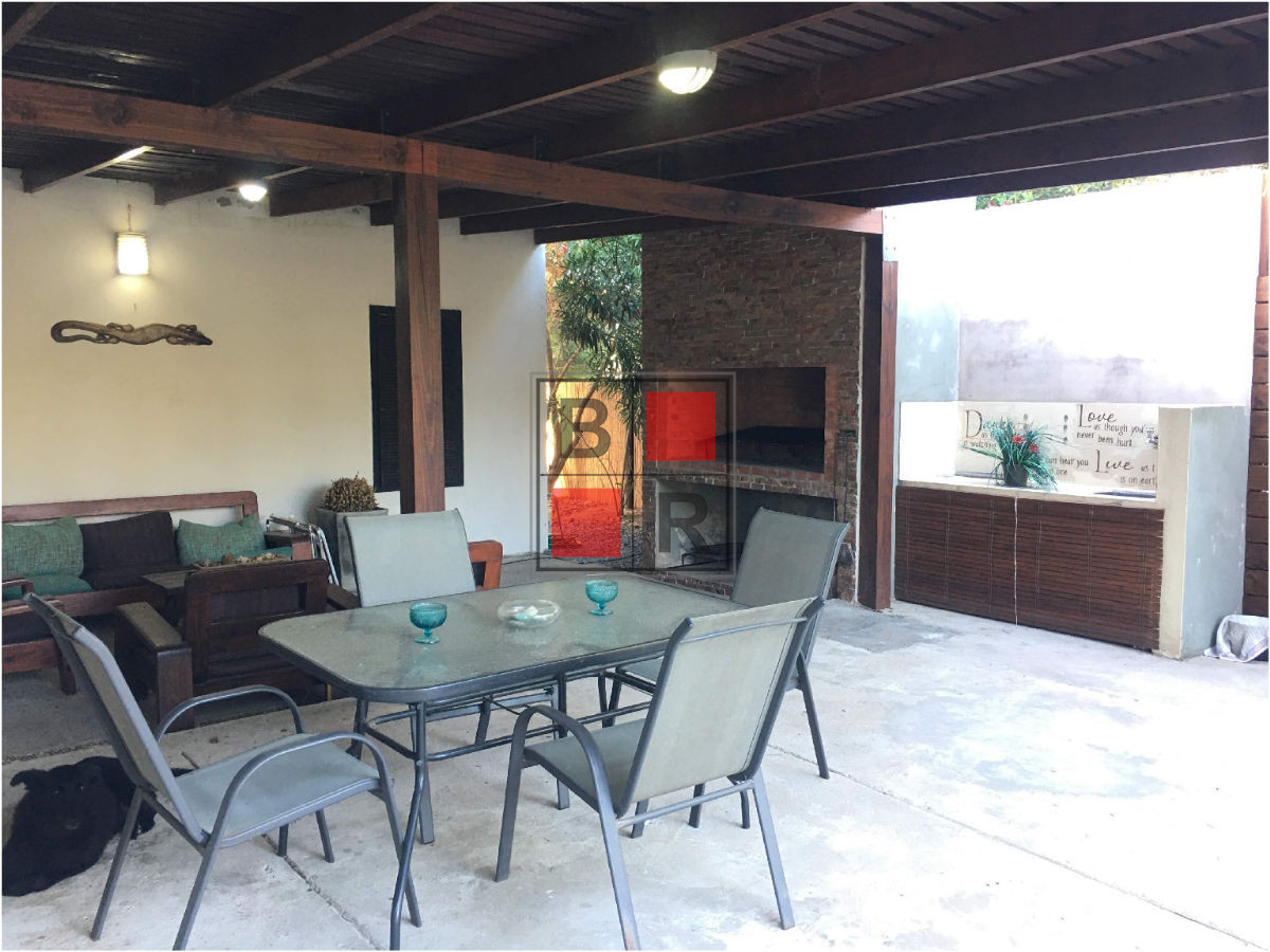 Casa ID.382 - VENTA CASA, 3 dormitorios, Lausana
