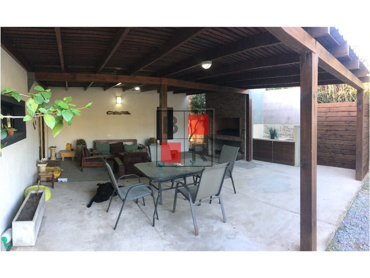 Casa ID.382 - VENTA CASA, 3 dormitorios, Lausana