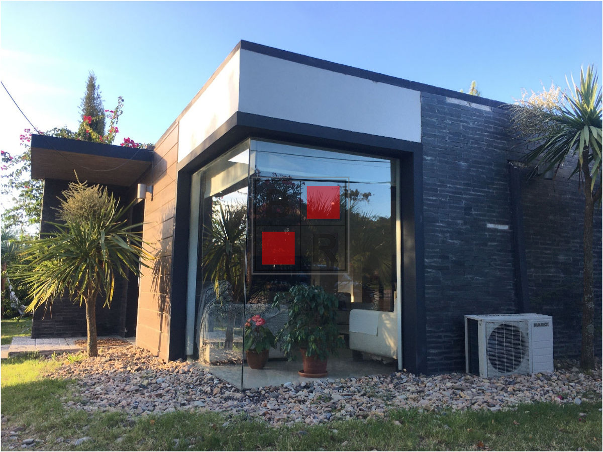 Casa ID.382 - VENTA CASA, 3 dormitorios, Lausana