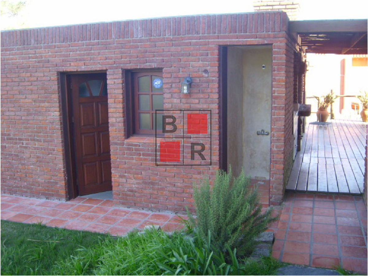 Casa ID.336 - Alquiler temporada, hermosa casa, 4 dorm. 