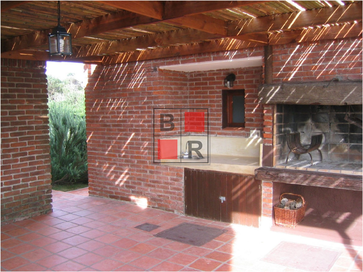 Casa ID.336 - Alquiler temporada, hermosa casa, 4 dorm. 
