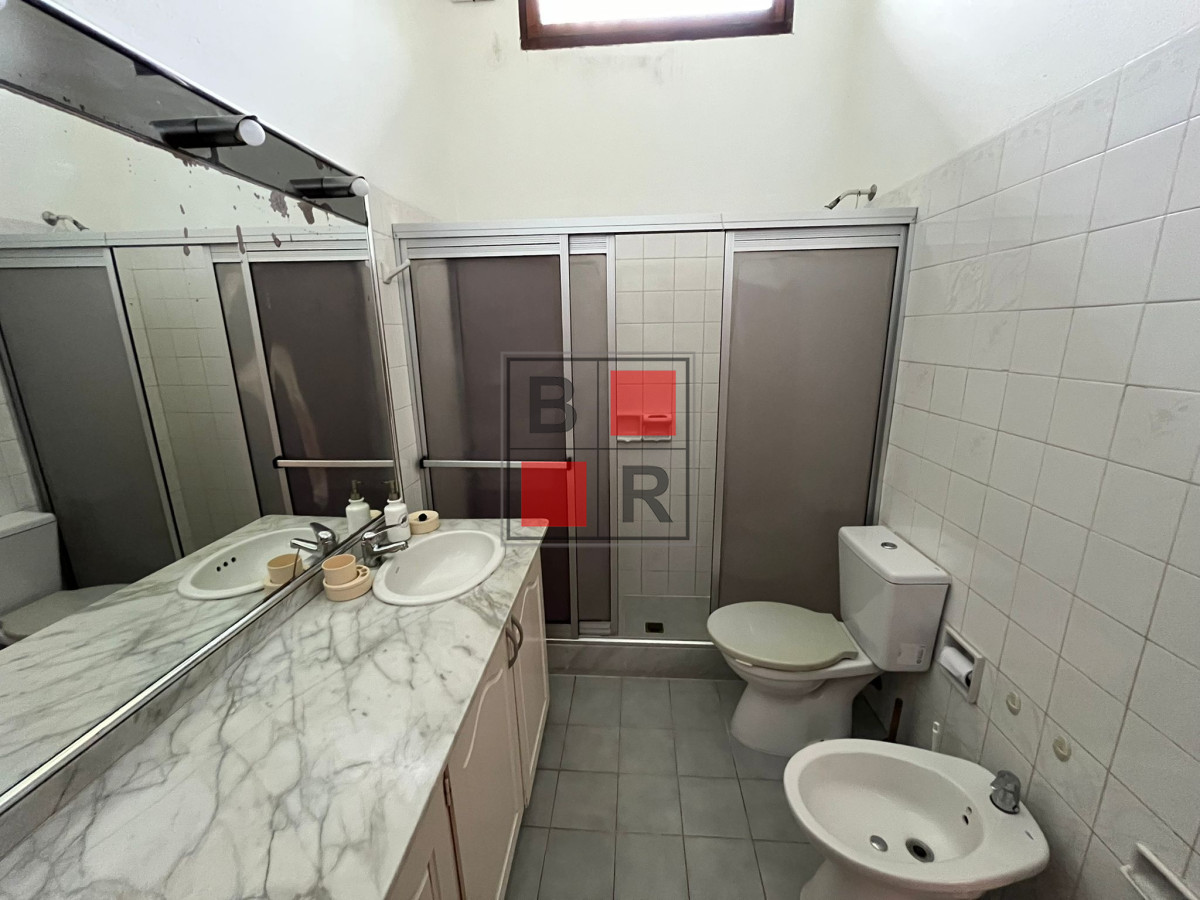 Casa ID.1162 - Hermosa casa de 2 dormitorios a pasos de la mansa 