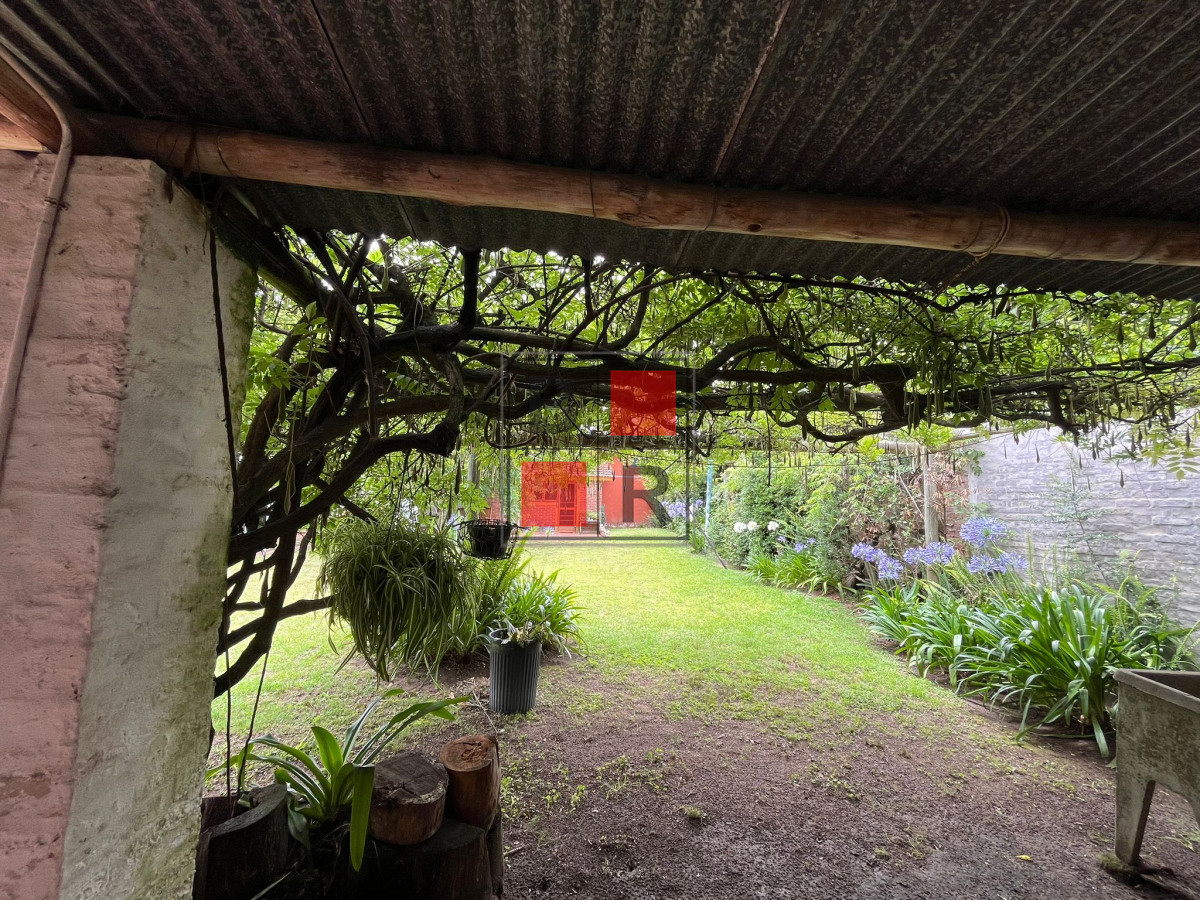 Casa ID.1162 - Hermosa casa de 2 dormitorios a pasos de la mansa 