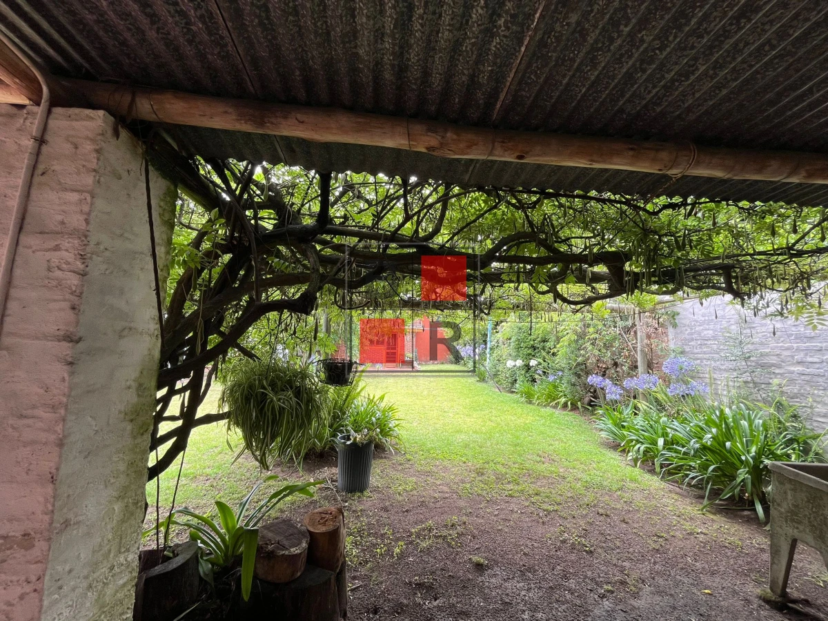 Casa ID.1162 - Hermosa casa de 2 dormitorios a pasos de la mansa 