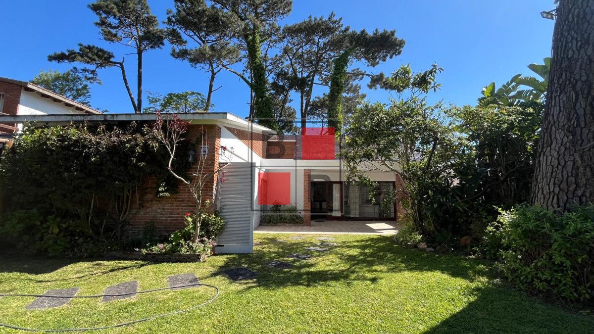 Casa ID.1088 - Ideal casa de 3 dormitorios a pasos de la mansa