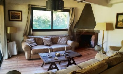 VENTA CASA, Zona Colegios, 5 dormitorio