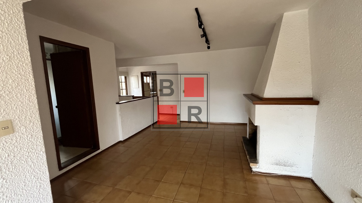 Local Comercial ID.1034 - LOCAL VENTA Parada 5 frente a ANCAP y a metros de Punta Shopping