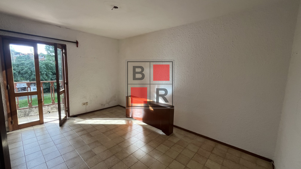 Local Comercial ID.1034 - LOCAL VENTA Parada 5 frente a ANCAP y a metros de Punta Shopping