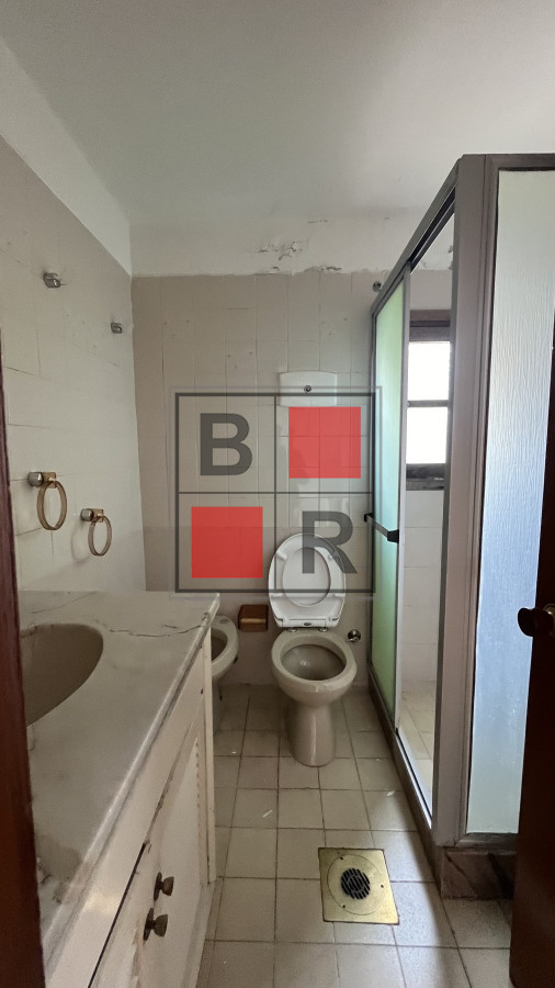 Local Comercial ID.1034 - LOCAL VENTA Parada 5 frente a ANCAP y a metros de Punta Shopping