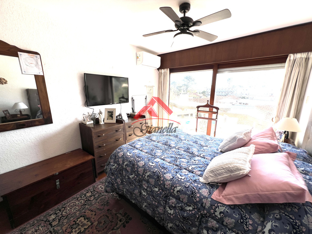 Apartamento ID.2151 - apartamento en venta en playa mansa, dos dormitorios dos baños