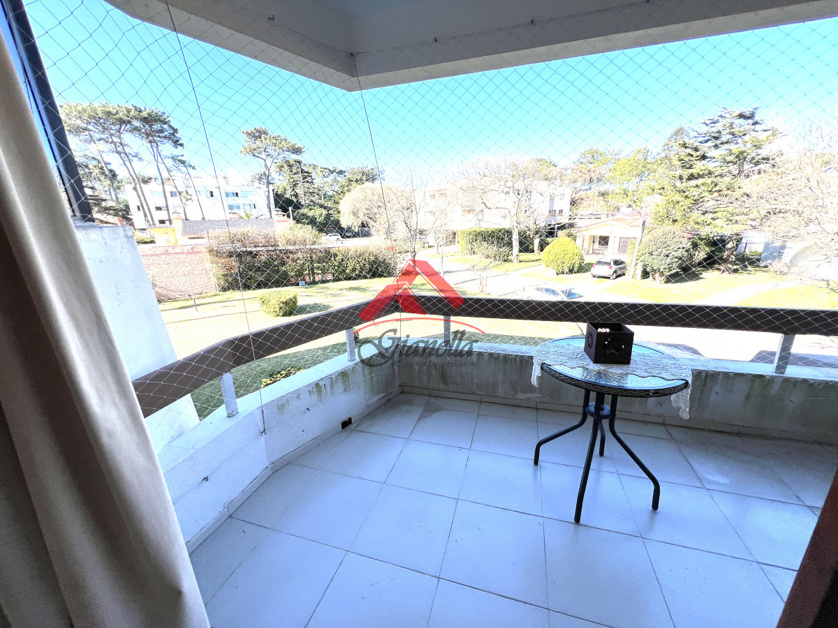 Apartamento ID.2151 - apartamento en venta en playa mansa, dos dormitorios dos baños