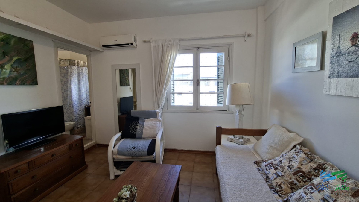 Apartamento ID.5814 - EN VENTA APARTAMENTO 2 DORMITORIOS PENINSULA, PUNTA DEL ESTE