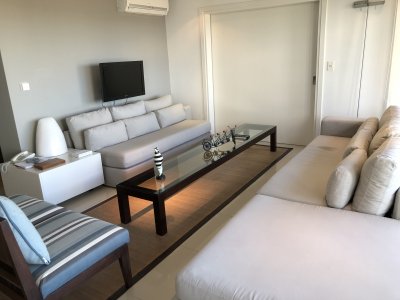 Apartamento, 3 dorm y dep, Punta del Este, Playa Brava, venta