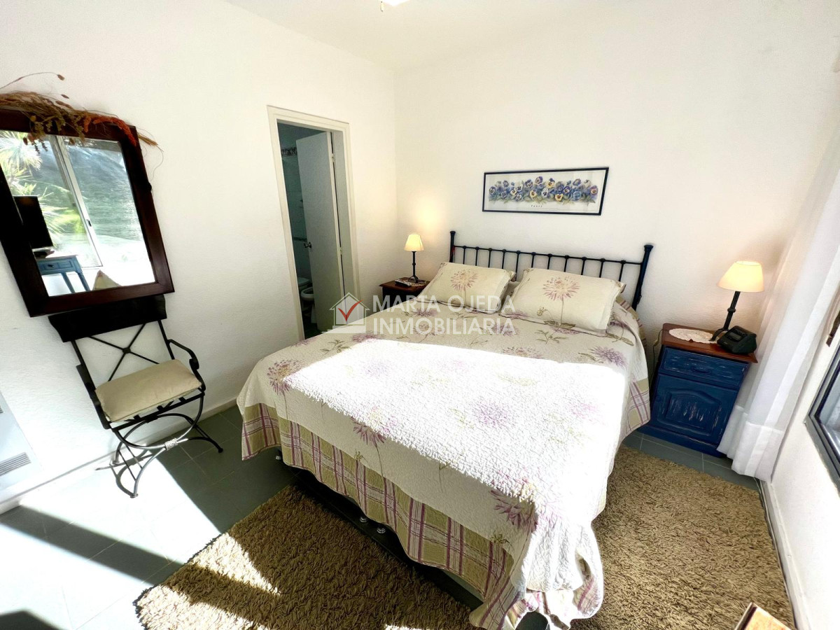 Apartamento ID.41114 - En venta, playa mansa, zona parada 16, de 3 dormitorios, con parrillero.