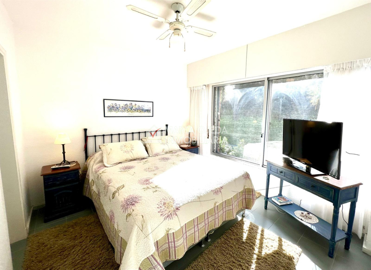 Apartamento ID.41114 - En venta, playa mansa, zona parada 16, de 3 dormitorios, con parrillero.