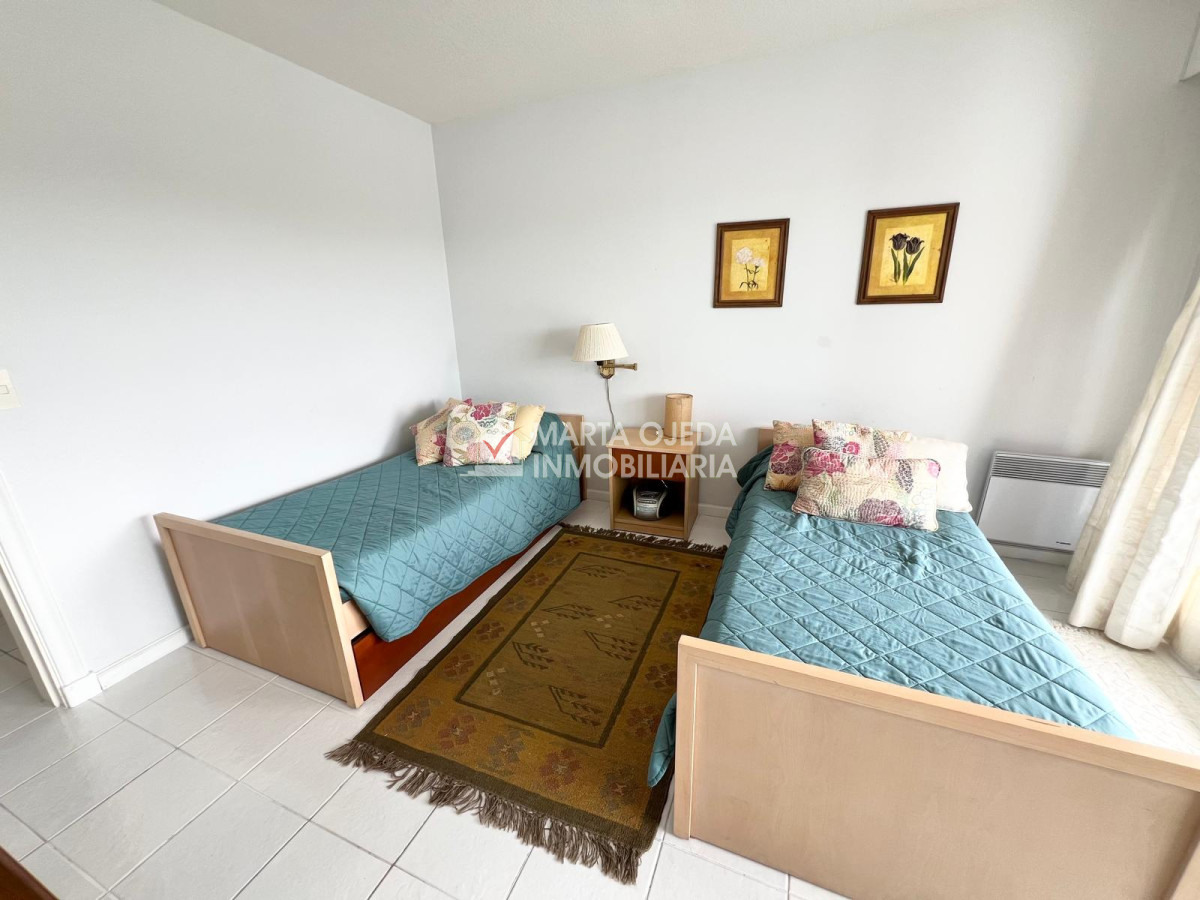 Apartamento ID.40965 - Mansa, edificio con servicios. Parada 8.